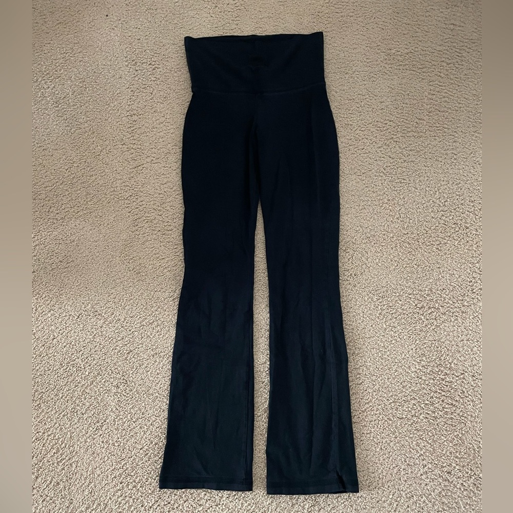 Black Yoga pants slight boot cut XS